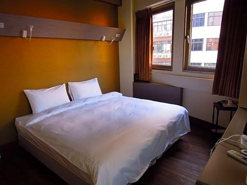 Galaxy Mini Inn Taipéi Exterior foto